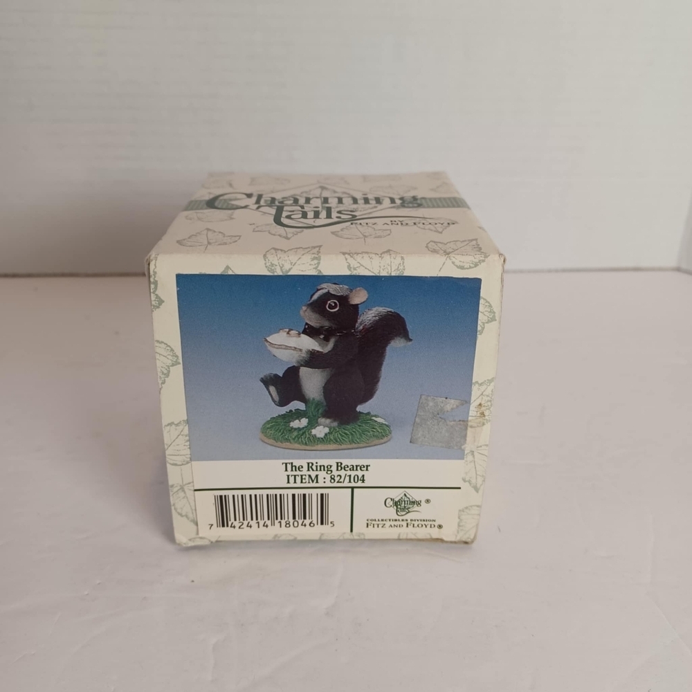Fitz & Floyd Charming Tails Skunk The Ring Bearer Figure Figurine Wedding - Picture 2 of 7